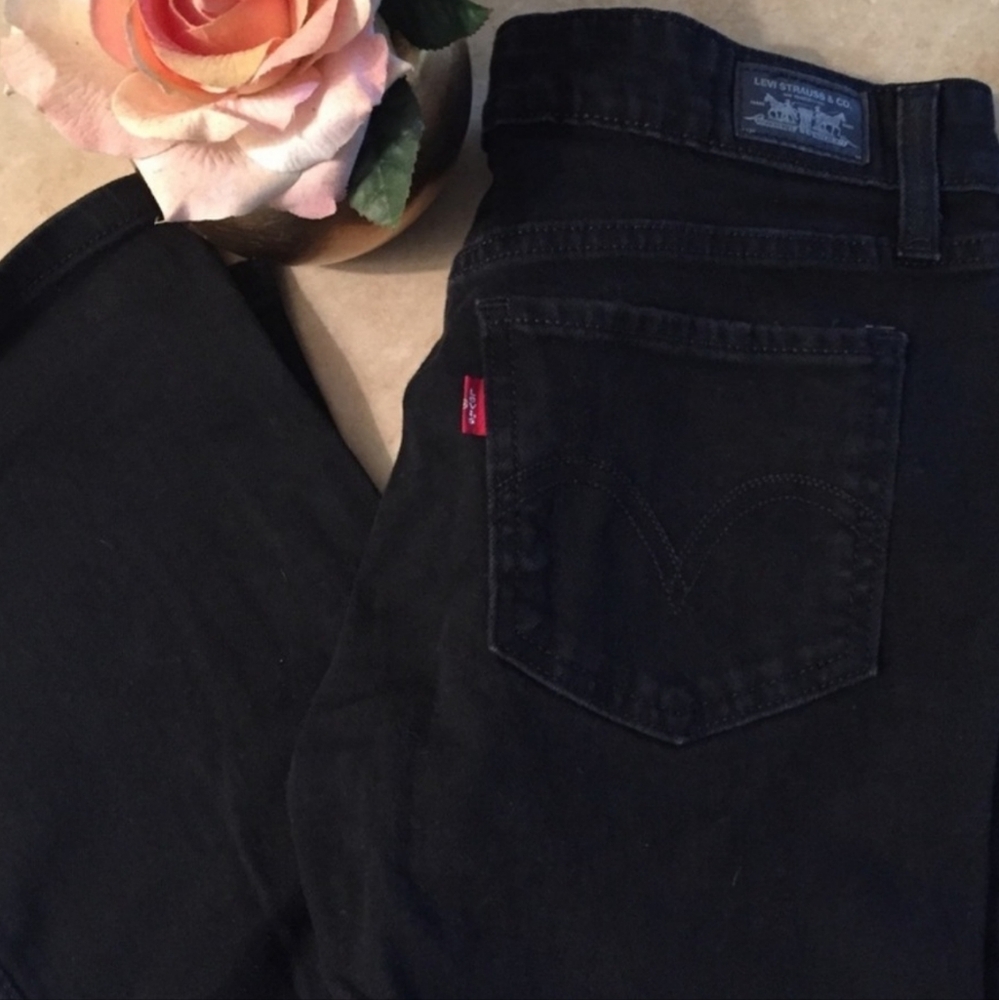 Levi's 518 Black Super Low Boot Cut Jeans Size 7 Juniors #M18